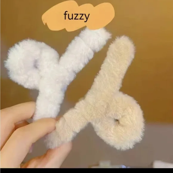 54-Piece Hair Accessory Set in Neutral Tones
0206 - Picture 3 of 5